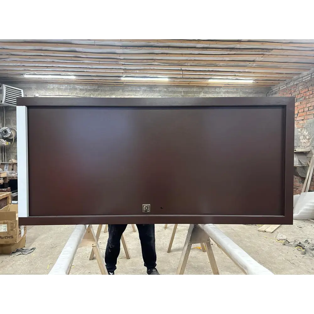 Морозостойкая входная утепленная дверь из дерева для коттеджа Solid Wood S6 207x96см правый цвет коричневый RAL 8017 в Новочебоксарске — изображение 2